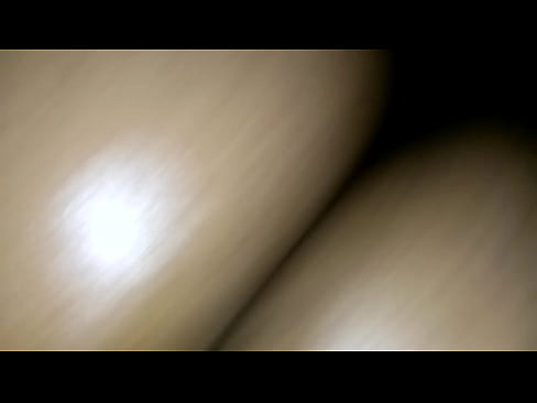 Big booty throwing ass