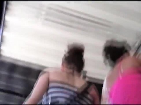 Upskirt voyeur Super mini y frontal
