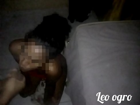 Novinha safada dando cu e bebendo porra  Novinha safada dando cu e bebendo porra