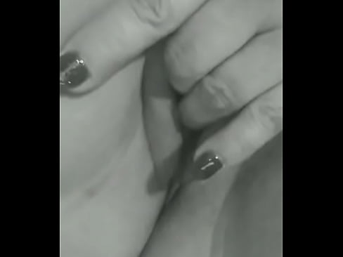 Sexy MILF plays with gorgeous pussy for the camera