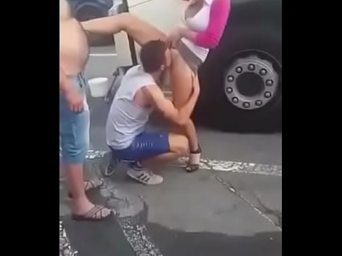Truck driver lick a pussy in public