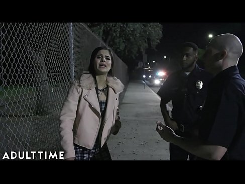 Dirty Police Officer has Mexican Teen Fuck Him to Avoid Charges