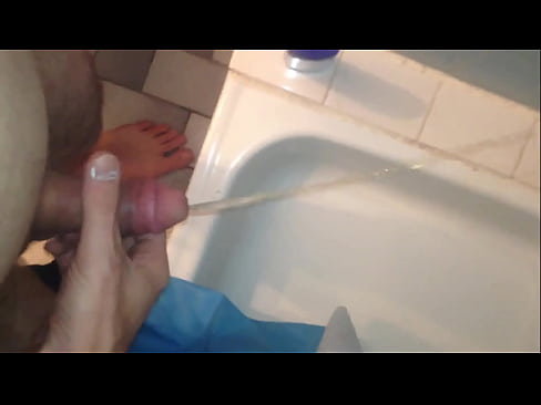 15 Min. Piss into the shower Compilation