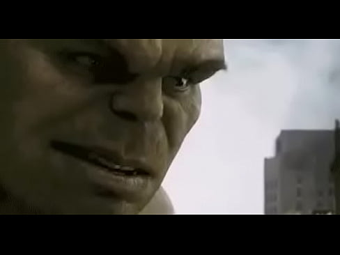 Hulk destruye a viuda negra.MOV