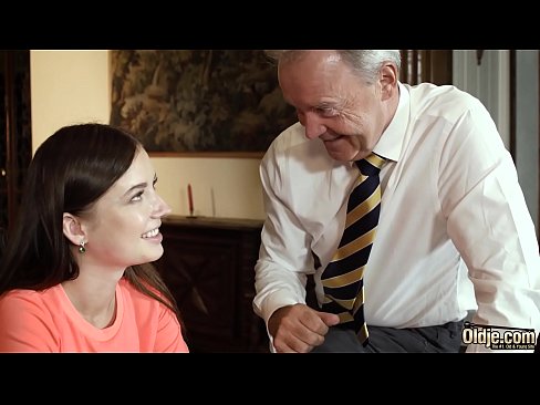 Old man with big dick fucks teen deep throat and gives her a hot cumshot in mouth  Old man with big dick fucks teen deep throat and gives her a hot cumshot in mouth