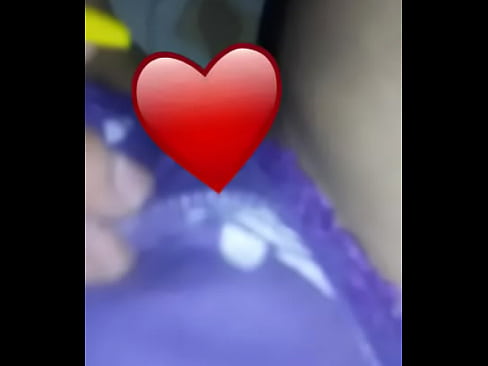 Video caliente marturbandose mi novia  para después reventarselo .74