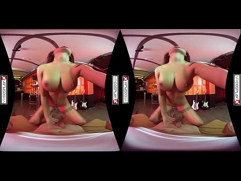 GTA Cosplay VR Porn! Pound some tight Los Santos pussy in VR! Explore new sensations!