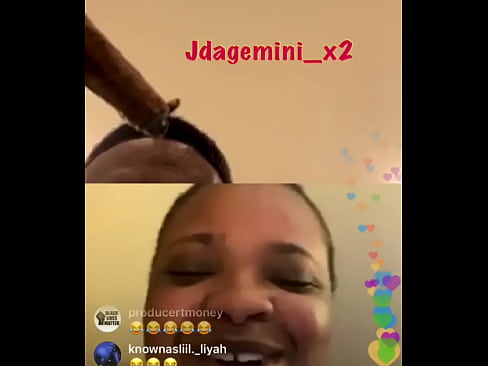 Girl shows her pussy on instagram live
