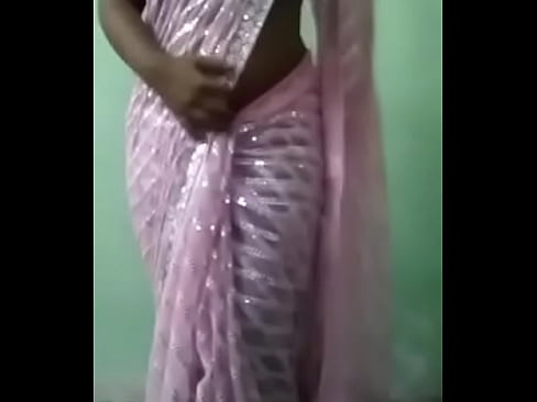 Indian Bhabhi  show her boobs webcam myhotporn.com