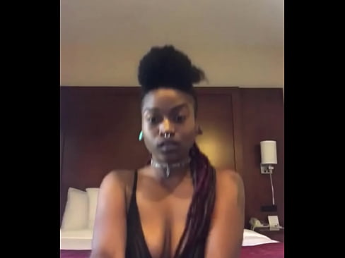 Ebony Ass Shaking In Hotel