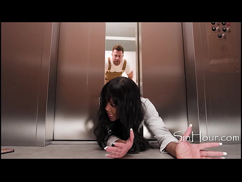 Black And Stuck Boss Babe Fucked By Maintenance Guy