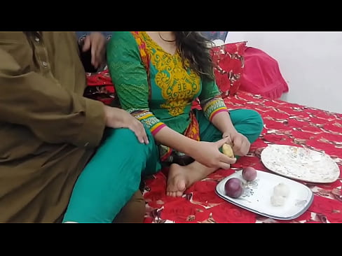 Helping My Indian Stepmom Cutting Fruits Than Fucking Her Both Holes In All Positions