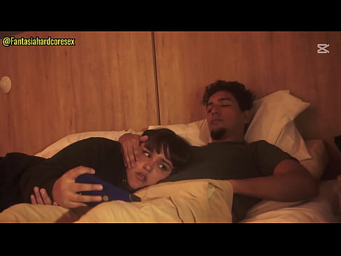 Meti mi pene sobre la boca de mi hermanastra despues de ver netflix  FANTASIAHARDCORESEX  Meti mi pene sobre la boca de mi hermanastra despues de ver netflix  FANTASIAHARDCORESEX