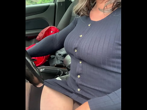 kelly cd in tight blue dress showing off and masturbating in her car