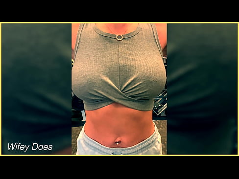 MILF works out braless with tight crop top