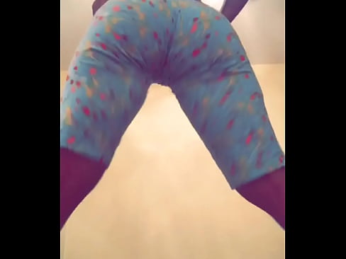 Exotic dancer big ass bounce