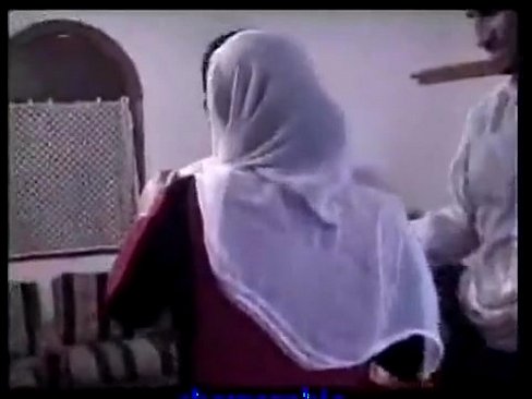 Arab threesome