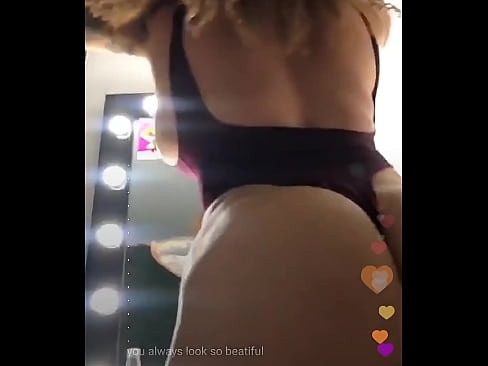 JENNIFER ABOUL TWERKING