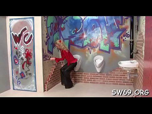 Beauty has slime gloryhole sex