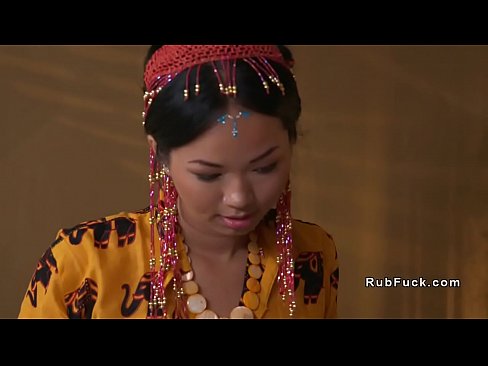 Toned client fucks bare feet Thai masseuse