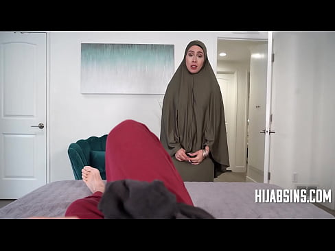 Teaching My StepMom In Hijab How To Please A Man
