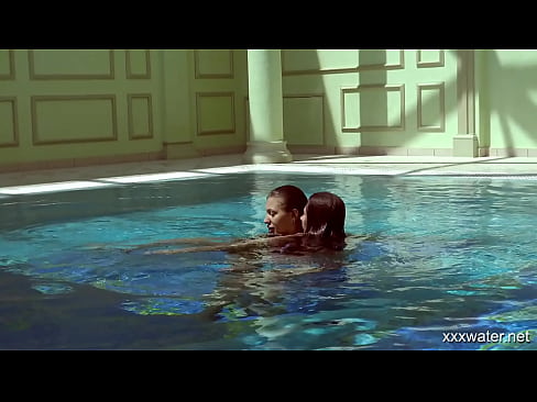 Swimming pool underwater sexy babes Irina and Olla