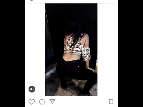mi perrita isabela bailando