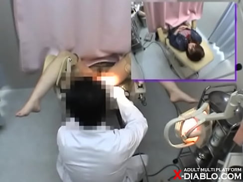 関西某産婦人科に仕掛けられていた隠しカメラ映像が流出 美脚で美巨乳女子大生アキ(20)