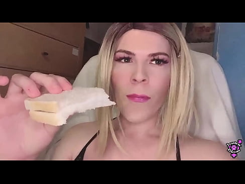 Hot Shemale Jess Bloom Eats Massive Load of Cum off Sandwich