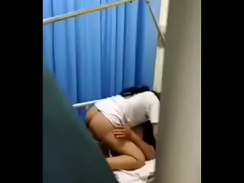 Enfermeira do amazonas com paciente
