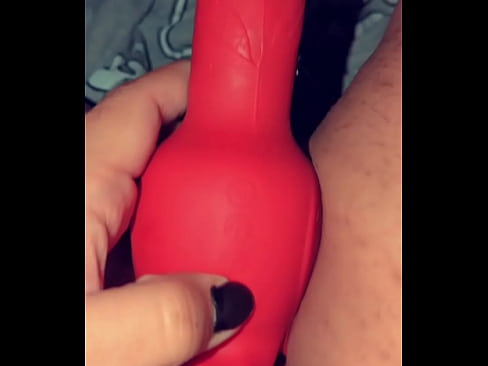 Latina Bbw Cream With Pussy Pump Sucking Toy