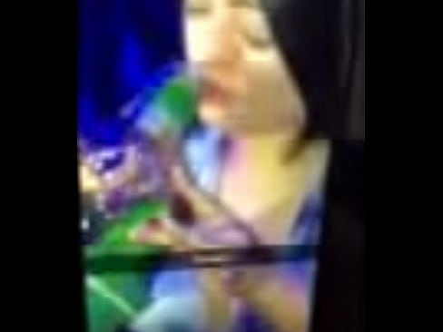 Chugging l. Bottle in Club