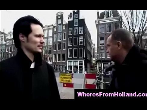 Amateur dude searches for in red light district