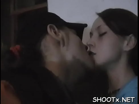 Guy boyfriend pleasures his paramour with some good screwing