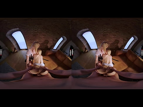 DARK ROOM VR - Blondes Do Have More Fun