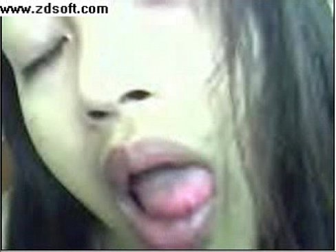 Indonesian bitch webcam show  3