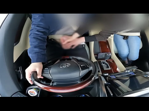 I got a hand job while out in the car