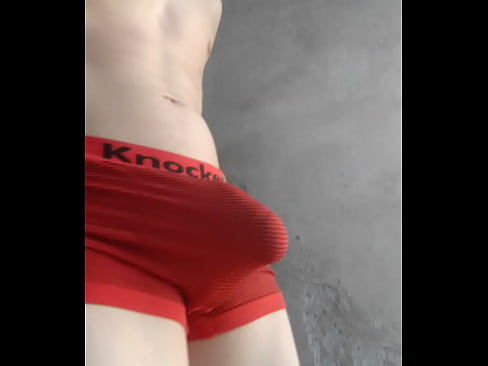 Tocandome solo en boxer