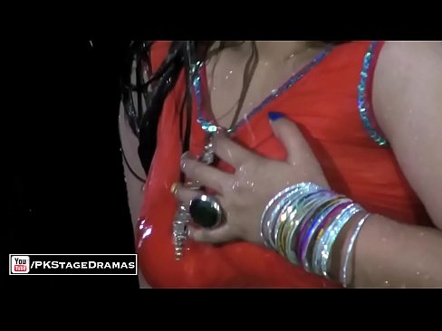GHAZAL CHAUDHARY BOLLYWOOD MUJRA - PAKISTANI MUJRA DANCE 2015