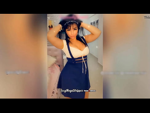 Hot latina influencer comparing regular social medias videos to XVIDEOS  Hot latina influencer comparing regular social medias videos to XVIDEOS