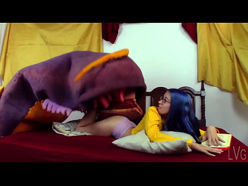 La Vore Girl's new Monster Pet