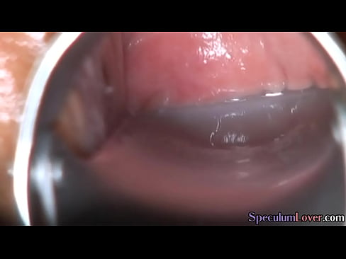 Speculum beauty dildo fucking pussy before stretching