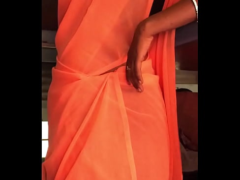 mallu showing big ass and boobs