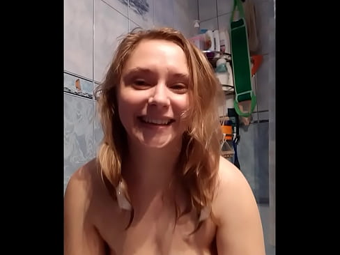 Naked MILF's hot selfies
