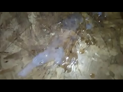 verga tirando leche