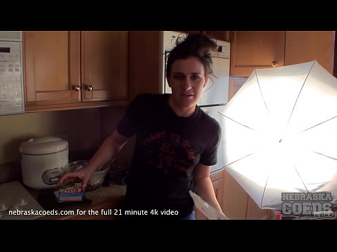 cooking in the nude and dp pee play