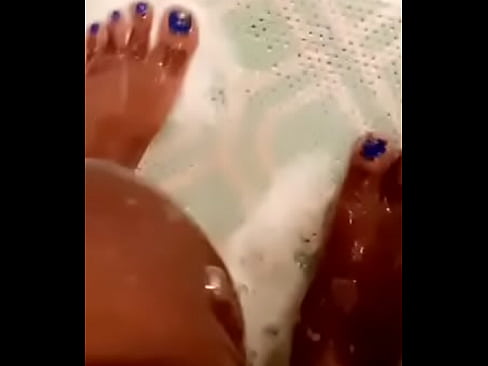 Pretty brown toes