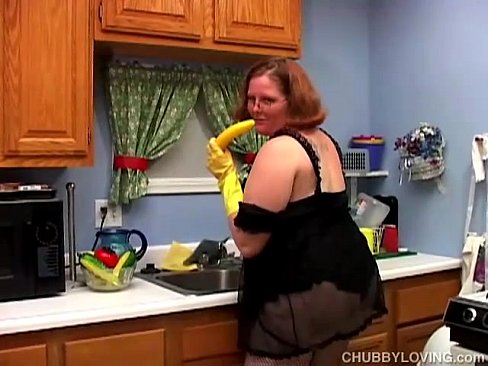 Hot and horny chubby housewife has a nice wank in the kitchen