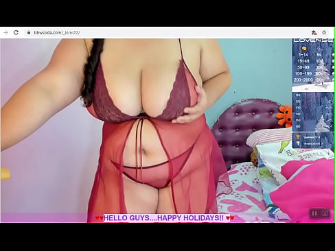 bbw chubby masturbates on cam