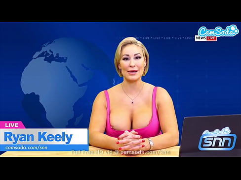 Camsoda - Big Boobs MILF Ryan Keely Gets Her Pussy Super Wet On Sex Machine